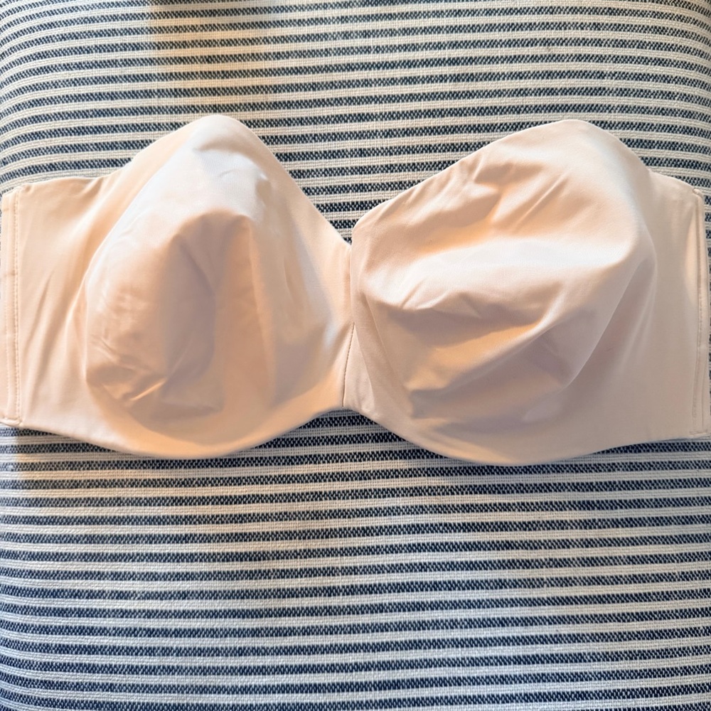 Delimira Strapless Bra Cream Nude‎